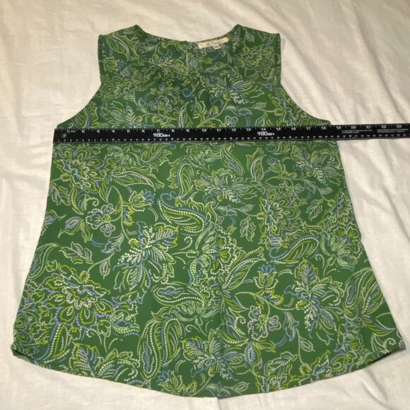 Les Serein Analia Pleated Blouse Womens M Green Floral Sleeveless Keyhole EUC - Picture 8 of 9